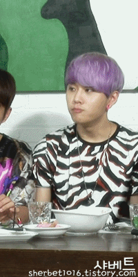 데뷔부터 지금까지 한 아이돌의 머리 변화 | 인스티즈