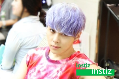 데뷔부터 지금까지 한 아이돌의 머리 변화 | 인스티즈