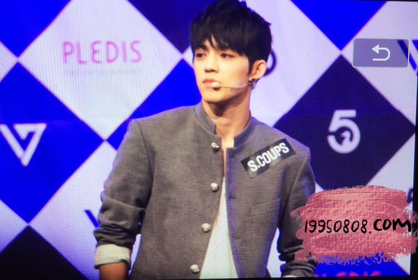 흑발한 뒤 요즘 계속 눈에띄는 아이돌 | 인스티즈