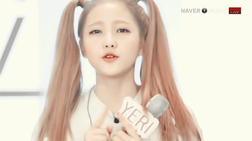 예리의 양갈래머리를 본 남녀아이돌들의 반응 | 인스티즈