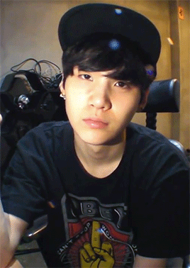 [방탄소년단/민윤기] 실력, 커리어 모두 갖춘 랩퍼 SUGA X 데뷔와 동시에 훅 뜬 신인 랩퍼 너탄 | 인스티즈