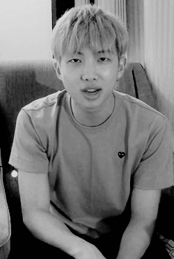 [방탄소년단/김남준] 첫사랑의 기억 : 이어폰 | 인스티즈