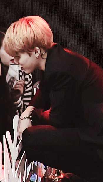 [방탄소년단] 정국맘과 정국이♥ 그리고 나...? (부제 : 친구, 그 이상...?) | 인스티즈