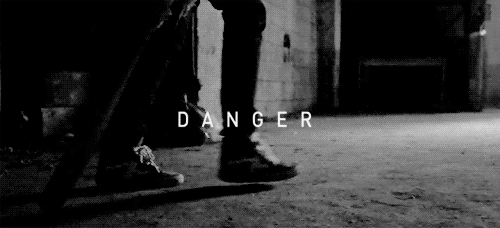 한 아이돌 그룹이 보이는 라디오에서 저지른 만행.swf | 인스티즈