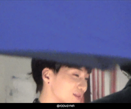 여자 안는 법을 진짜 제대로 아는 것 같은 아이돌 (설렘주의) | 인스티즈