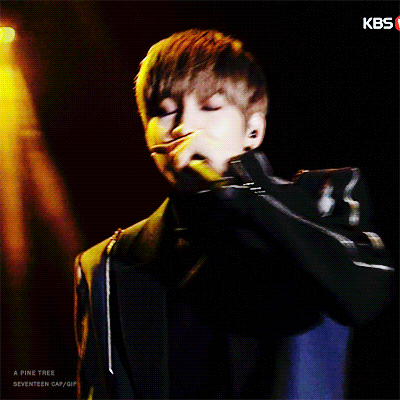 카메라 앞에서 바지갈아입는 아이돌 | 인스티즈