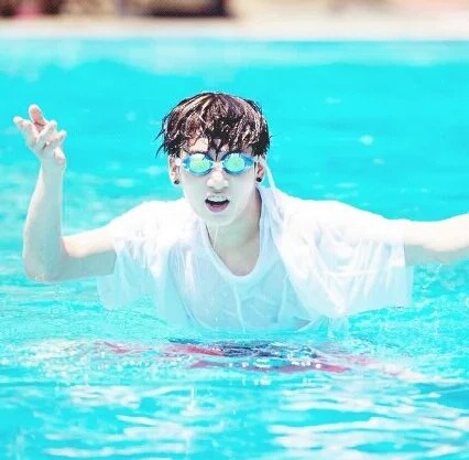 물만 만나면 이상해지는 아이돌.bts | 인스티즈