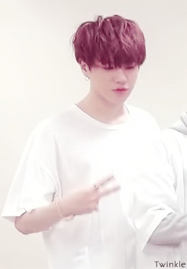 과거 애기시절과 똑같이 큰 아이돌그룹.jpgif | 인스티즈