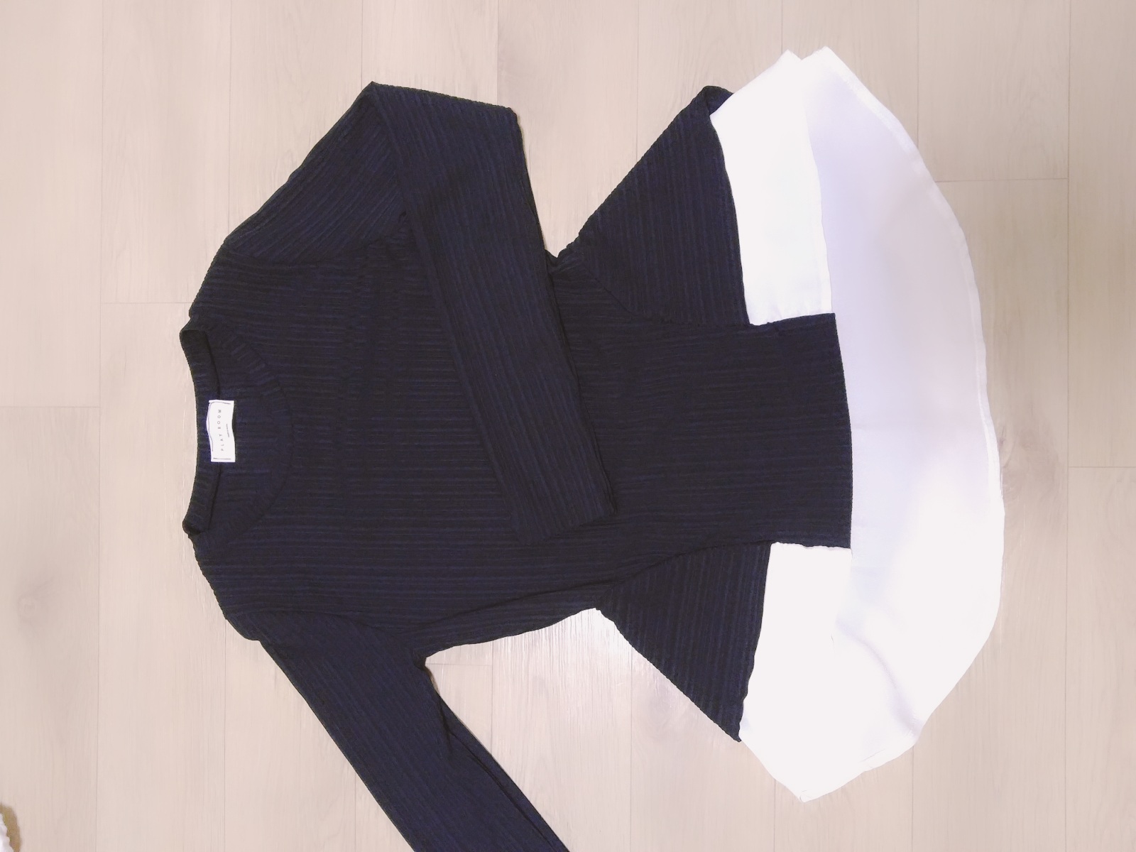 옷장정리!이쁜옷들만팔아요!거의다새옷!구경오세요!! | 인스티즈