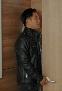 태양의후예) 귀엽고 멋지고 혼자 다하는 서대영상사.gif | 인스티즈