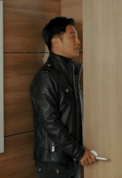 태양의후예) 귀엽고 멋지고 혼자 다하는 서대영상사.gif | 인스티즈