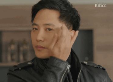 태양의후예) 귀엽고 멋지고 혼자 다하는 서대영상사.gif | 인스티즈