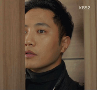 태양의후예) 귀엽고 멋지고 혼자 다하는 서대영상사.gif | 인스티즈