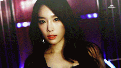 흑발 태연 vs 금발 태연 | 인스티즈