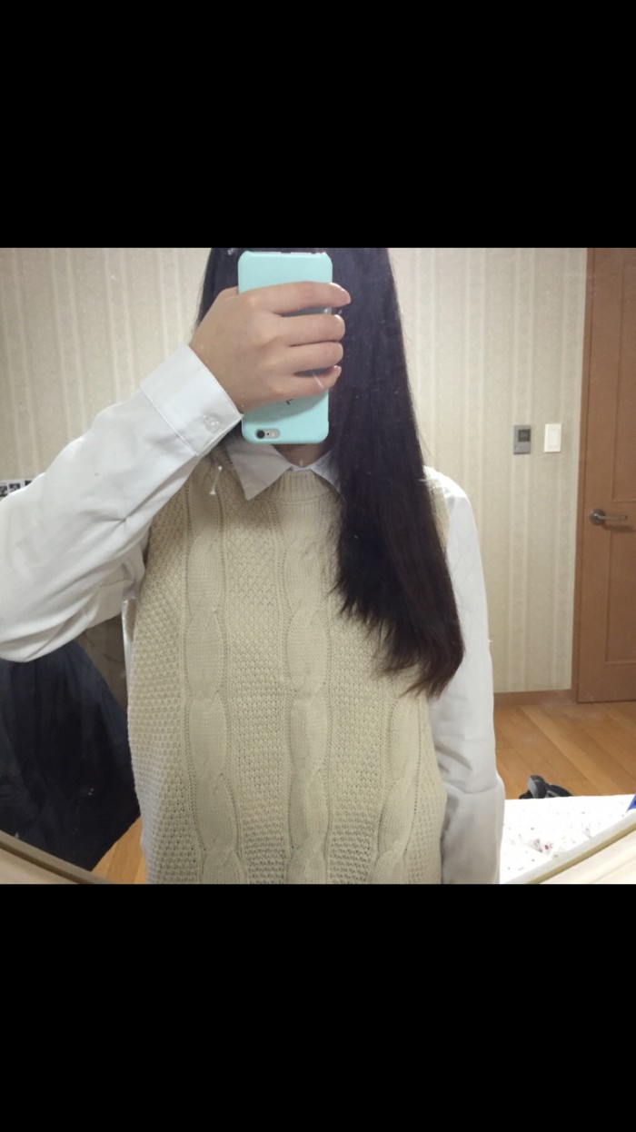 봄옷팔아요~한번도 안입은 새옷! 택포만원 청치마/니트조끼/원피스/크롭니트/청자켓 | 인스티즈