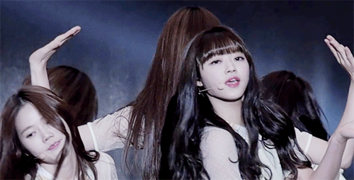 소속사 사장이 포데기에 둘둘말아서 등에업고 동네방네돌아다니면서 영업해야될얼굴 | 인스티즈