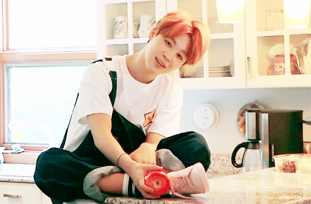 [방탄소년단] 오빠만 일곱명 #특별편 곰돌이한마리 애교스킬 | 인스티즈