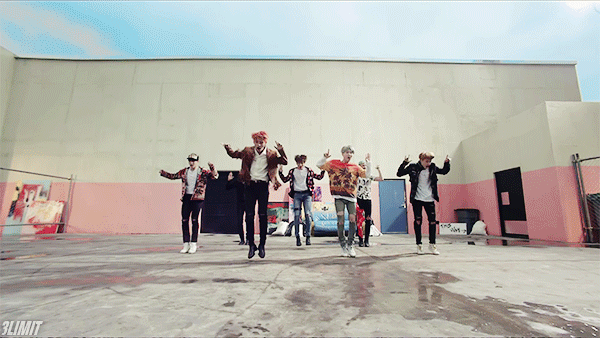 아무리 생각해도 무릎성애자인 것 같은 소속사 | 인스티즈