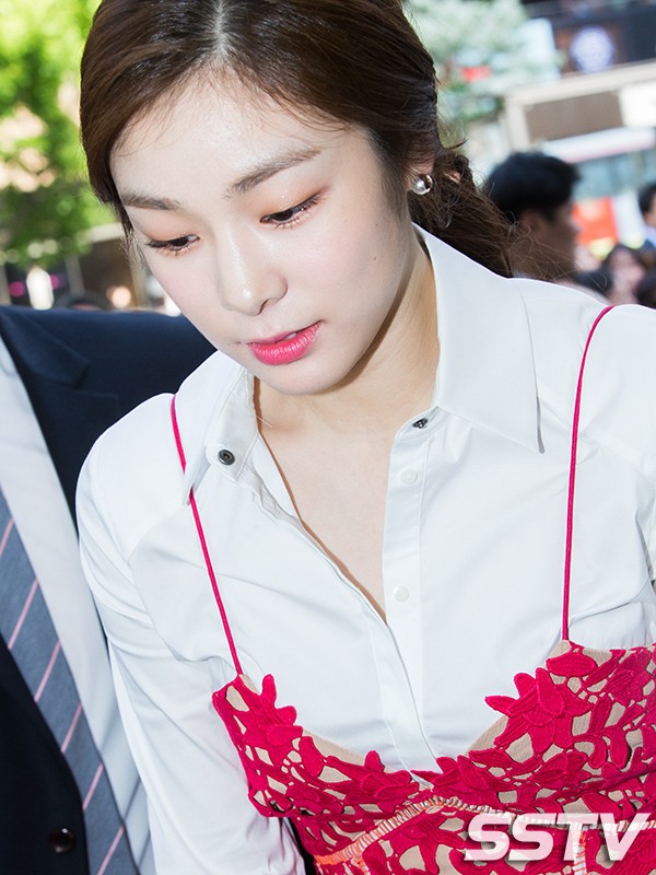 오늘자 김연아 싸인회(강남) | 인스티즈