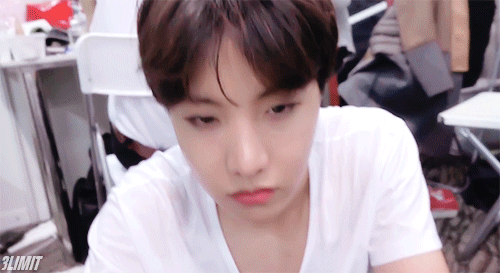 [방탄소년단] 방PD님이 선물로 준 반인반수 김 탄소 길들이기 01 | 인스티즈