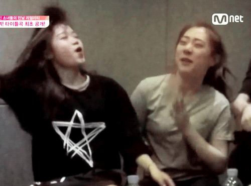 최유정, 김도연 사이에서 고통받는 두 명의 프로듀스 멤버 | 인스티즈