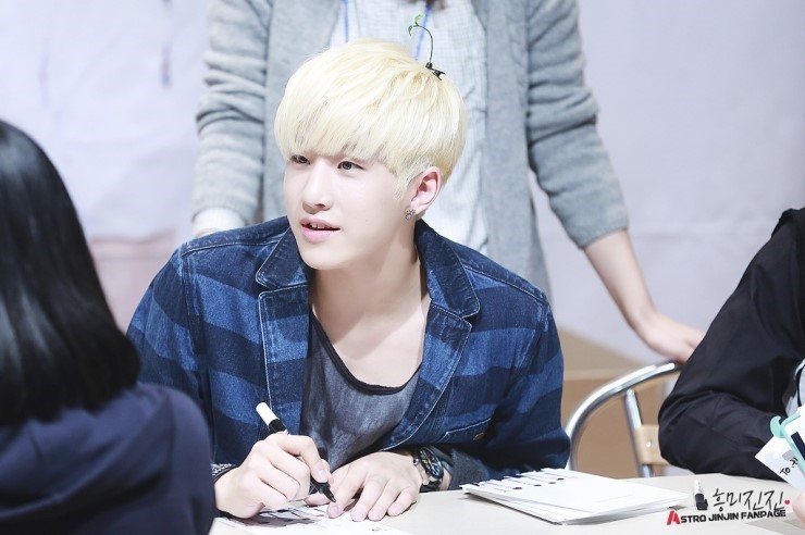 얼굴 몰아주기가 신의 영역인 아이돌ㅋㅋㅋㅋ | 인스티즈