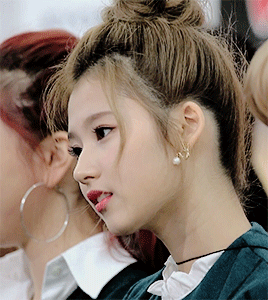 팬을 강제로 다음팬싸에 소환하는 사나 | 인스티즈