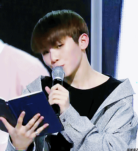 [세븐틴/우지] 따돌림당하는 너 X 눈치 갑 회장 이지훈 | 인스티즈