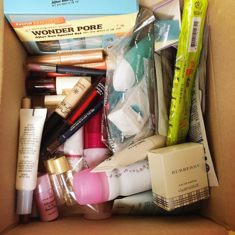 어버이날이라서 오늘만 이 가격에 팝니당!! 바비브라운 쿠션/베네피트 이지이스트 누드 에버/입생로랑 틴트11호/바닐라코 씨씨크림/로레알 루센트 비비 에센스/안나수이 미니루즈 | 인스티즈