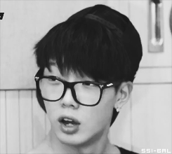 분위기 갭에 이어 눈 크기 갭도 쩐다는 아이돌 | 인스티즈