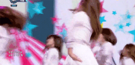 최근 활동 걸그룹 중 신박한 의상.gif | 인스티즈