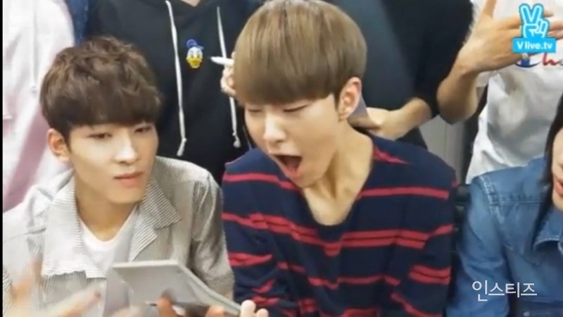 계산기 하나 가지고도 잘 노는 아이돌.svt | 인스티즈