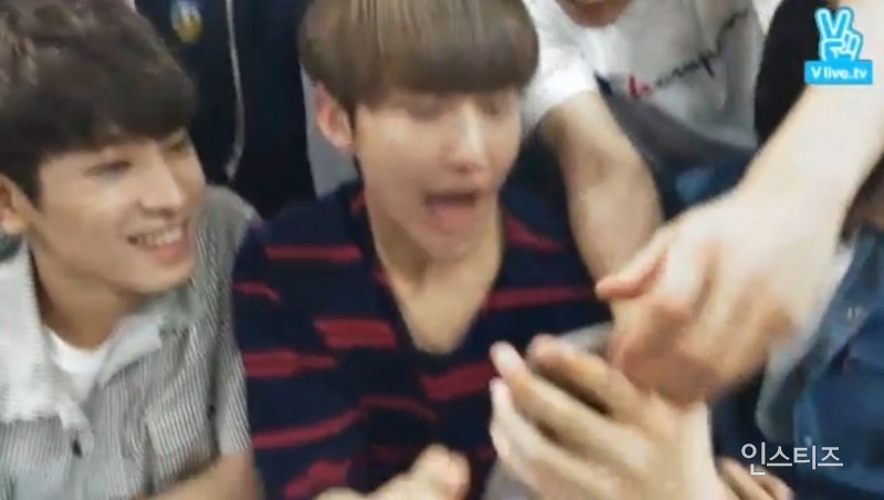 계산기 하나 가지고도 잘 노는 아이돌.svt | 인스티즈