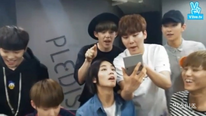 계산기 하나 가지고도 잘 노는 아이돌.svt | 인스티즈