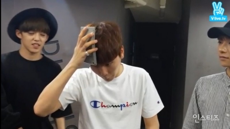 계산기 하나 가지고도 잘 노는 아이돌.svt | 인스티즈