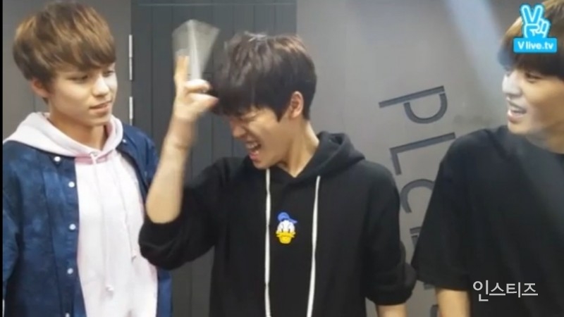 계산기 하나 가지고도 잘 노는 아이돌.svt | 인스티즈