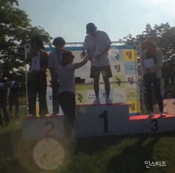 별걸로 1등하는 크러쉬(feat.머엉) | 인스티즈