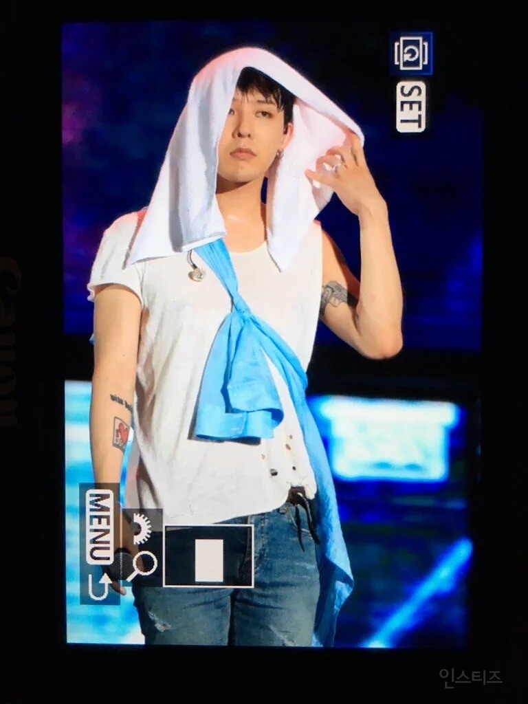 마침내 정형돈의 패션센스를 인정한듯한 최근 지드래곤.jpg (보고있나?) | 인스티즈