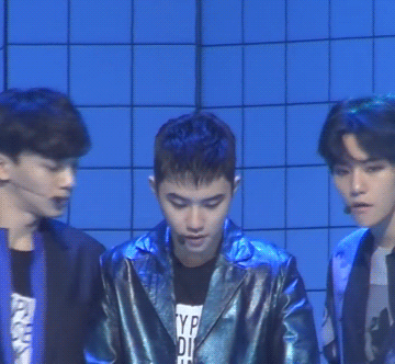 팬들 사이에서 프로까딱러라고 불리는 멤버.exo | 인스티즈