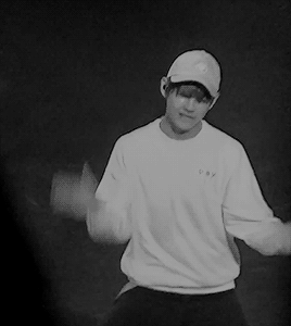 결혼 전에 방탄 내가 좋아하는 발리는 짤들이나 보고 가렴 | 인스티즈