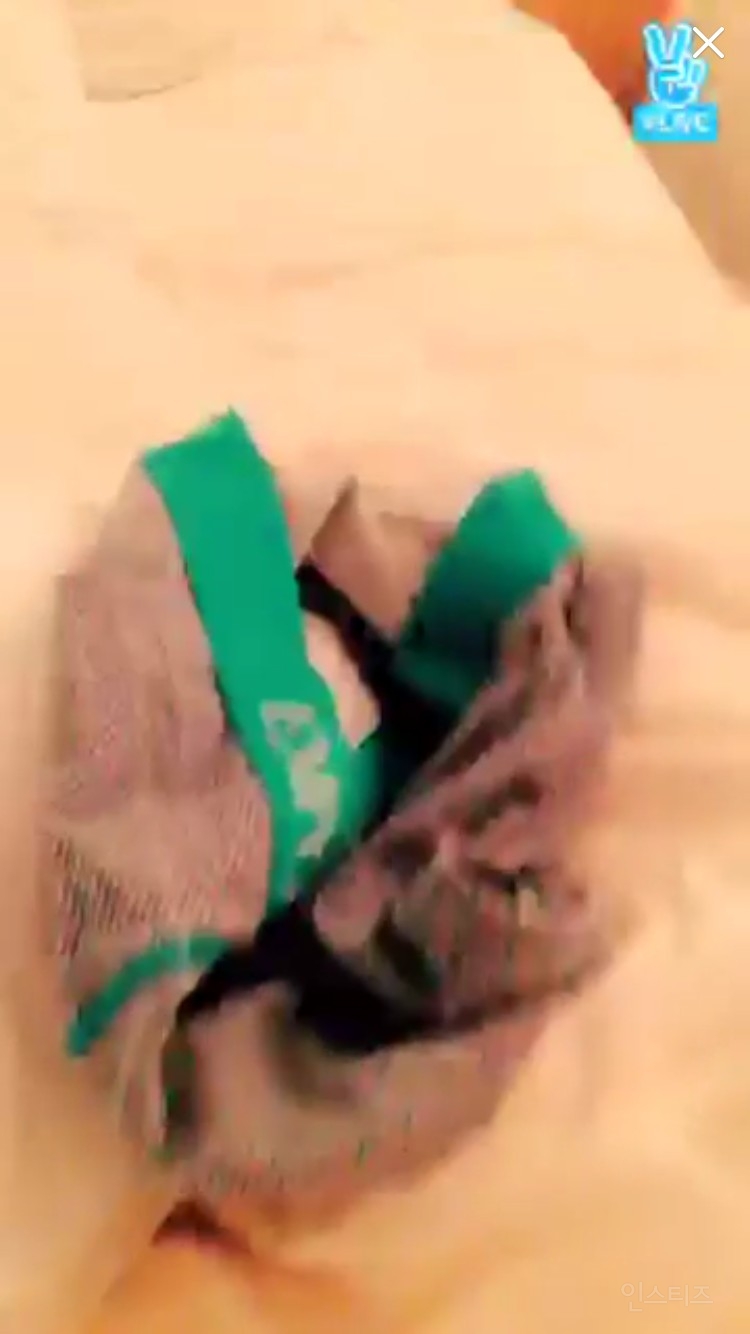 오늘자 방송금기사항 다 깨부순 아이돌.blockb | 인스티즈