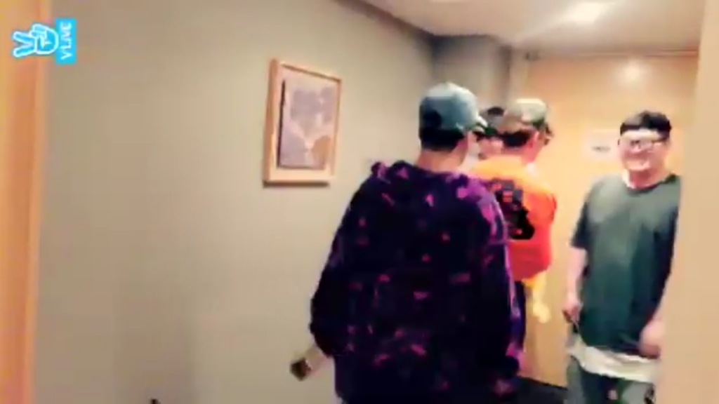 음주, 알몸 브이앱 방송 한 아이돌 (현웃주의) | 인스티즈