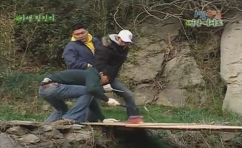 1박 2일 시즌 1 복습 중 - 계란을 얻기 위한 필사적인 노력 | 인스티즈