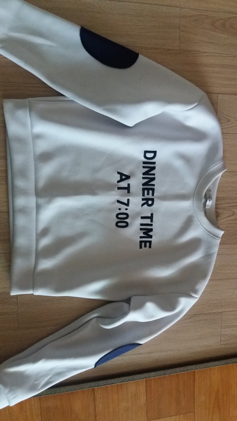 ♥ 브랜드는 30000 안팎/ 일반 옷은 10000원 안팎으로 팔아요 옷 싸게 팔아요 처분합니다 ♥ | 인스티즈