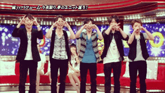 일본의 남자아이돌그룹 리더, 데뷔15주년을 맞아서 울다 | 인스티즈