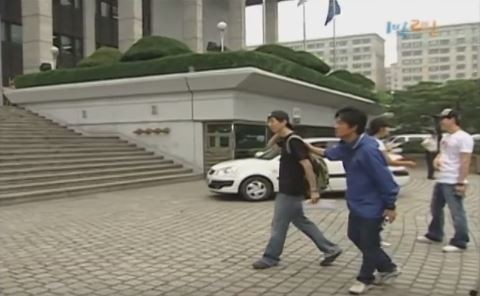 1박 2일 시즌 1 복습 중 - 유호진 PD의 첫 등장 | 인스티즈