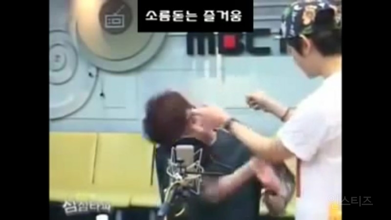 극한 직업 중 최상위에 속한다는 김희철 헤어 스타일리스트.jpg | 인스티즈