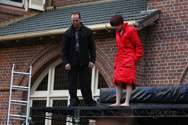 과연 가장 하얀 연예인은? | 인스티즈