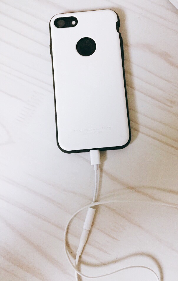 찾을때까지 올릴거야 ,,, 아이폰 이케이스 어디서파는걸까 | 인스티즈