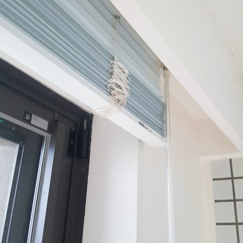 이런 블라인드 내리는법 아는사람.... | 인스티즈